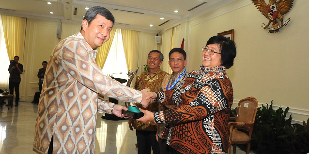 Asian Agri Recognized by Minister of Environment and Forestry for Company Performance Improvement (Green Category)