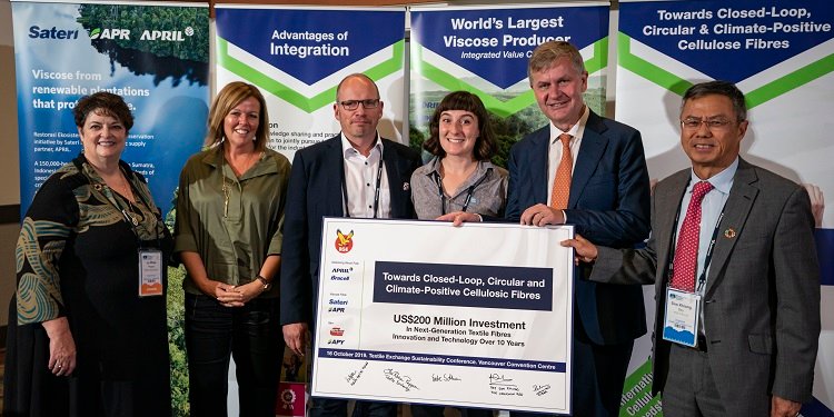 Towards Sustainable Fashion: Of Scale, Change and Dialogue